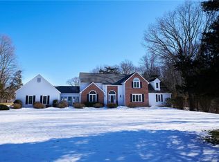 615 Broad Swamp Rd, Cheshire, CT 06410