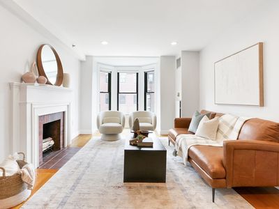 10 Charlesgate E APT 403, Boston, MA, 02215