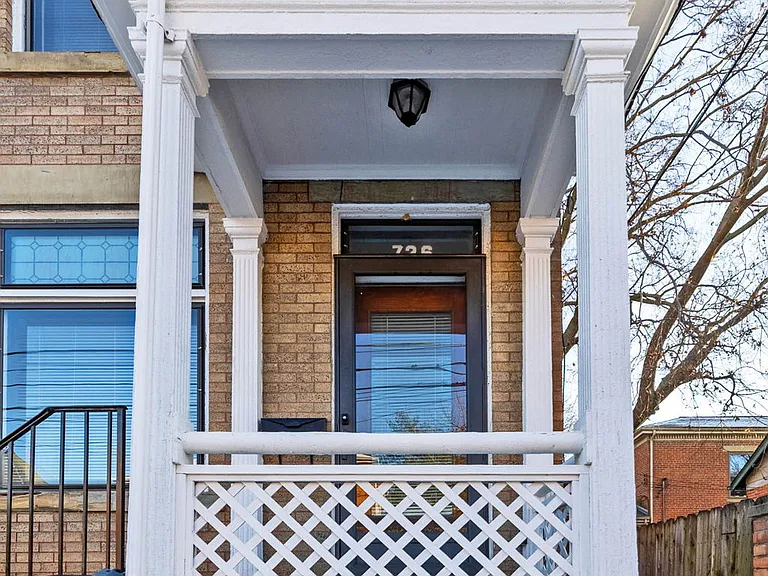 726 Kerr St — Photo 18