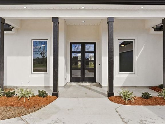 3rd image of 149 Pleasant Valley Dr