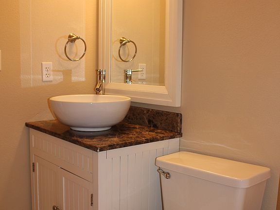5th image of 22212 SE 250th St