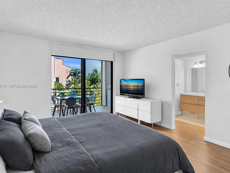 20401 NE 30th Ave #3108 — Photo 14