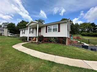 3021 Langley Rd, Uniontown, PA 15401