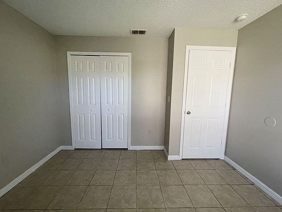 5th image of 604 McKinley Ct