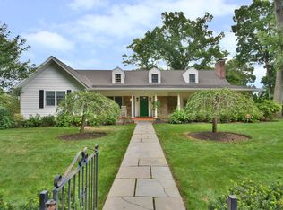 99 Croft Ter, New Rochelle, NY 10804