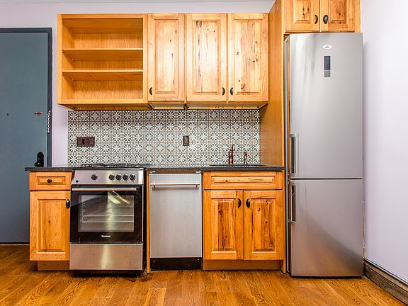 2nd image of 254 Palmetto St #3AD