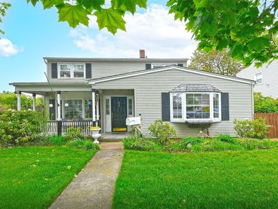 2 Oaktree Lane, Levittown, NY, 11756