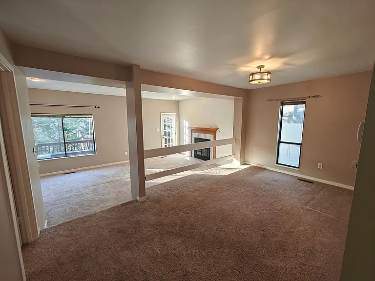 9523 Groundhog Dr — Photo 7