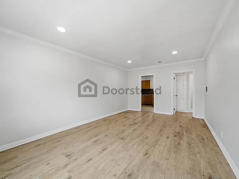 16306 S Denver Ave — Photo 9