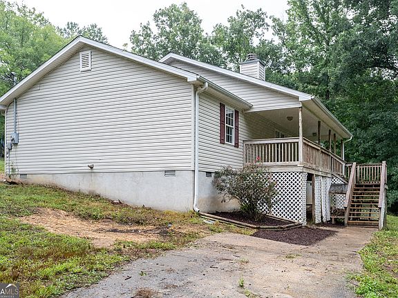 3rd image of 70 Katie Ln