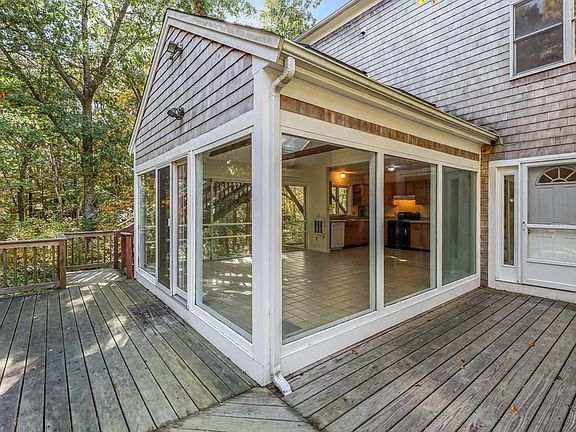 4th image of 38-40 Headwaters Dr #38