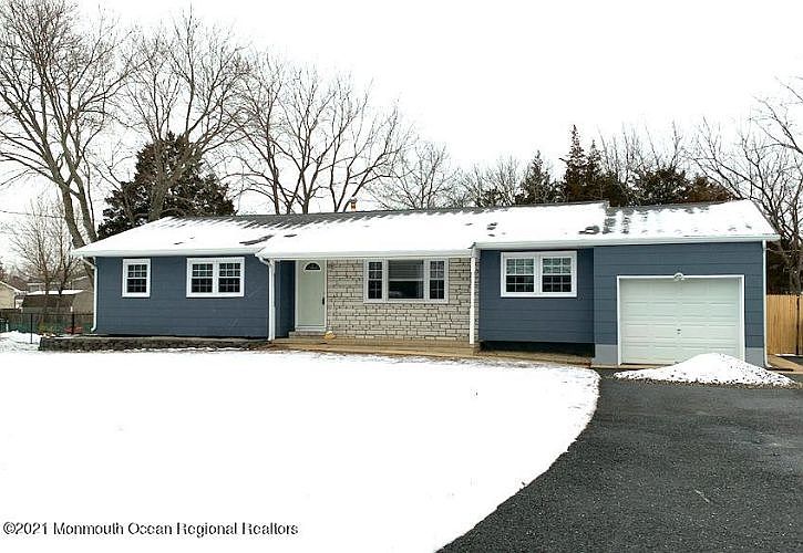 1st image of 388 Suburban Dr
