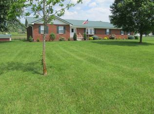3237 Farmview Rd, Luray, VA 22835