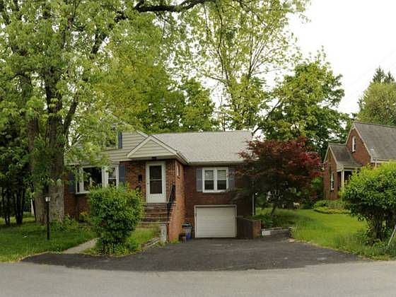 2nd image of 50 Court Ave