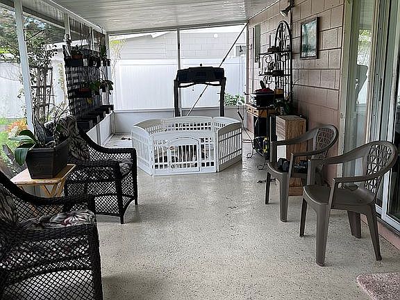 3rd image of 105 Alixco Ct