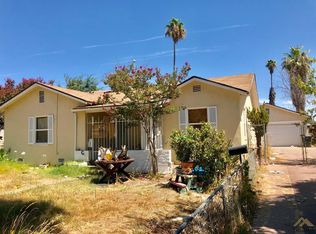 424 T St, Bakersfield, CA 93304