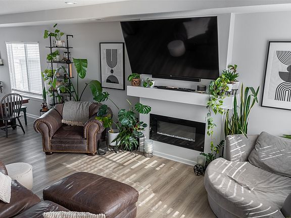 3rd image of 1355 Blazing Star Dr