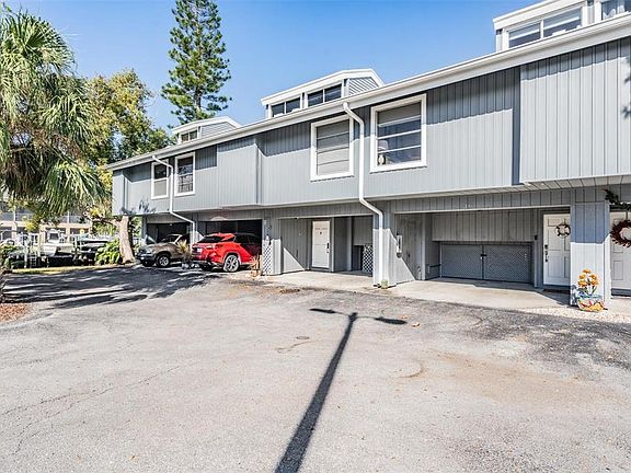 2nd image of 200 Meres Blvd APT 16