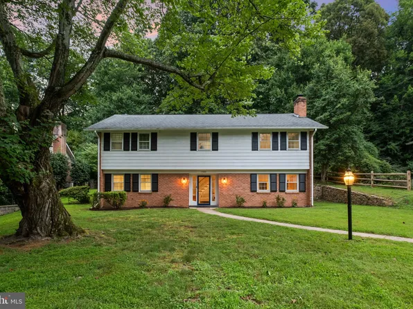 11506 Stonewood Ln, Rockville, MD 20852