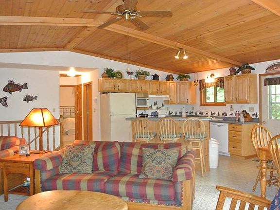 2nd image of 8845 N Bo Di Lac Dr