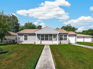 512 W Oak St, Highlands, TX 77562