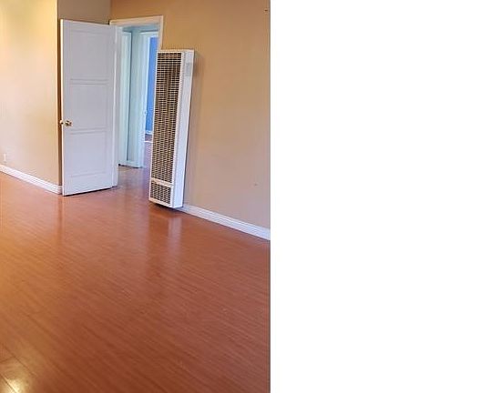 3rd image of 7306 1/2 Tujunga Ave #2