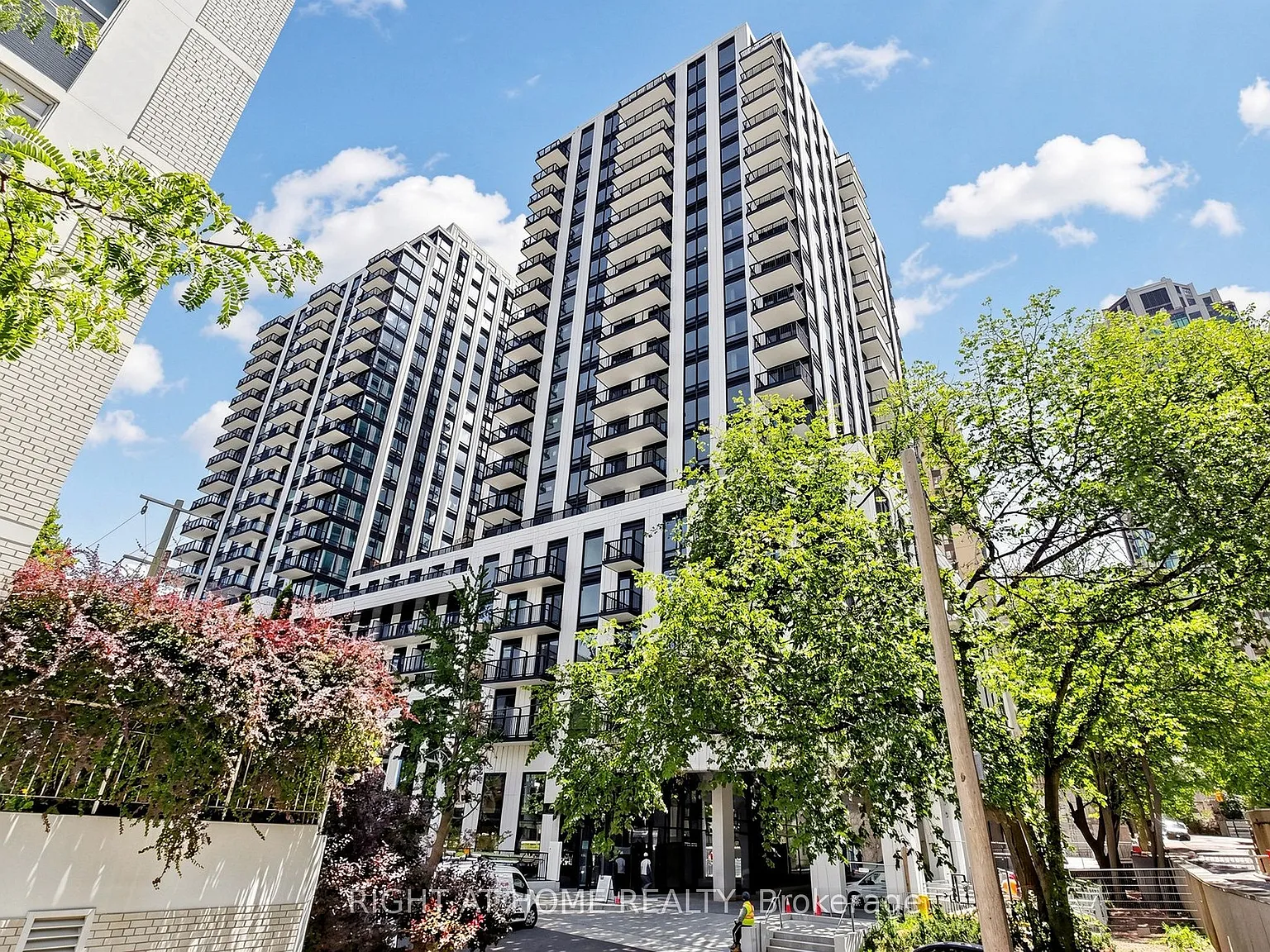 2 bed, $2,980 — Photo 1