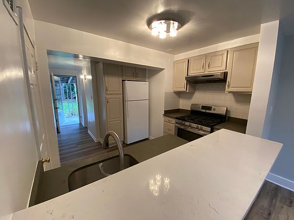 3rd image of 5870 14th St N