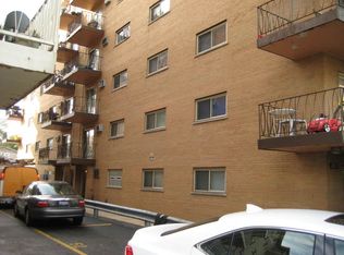 7432 Washington St APT 204, Forest Park, IL 60130
