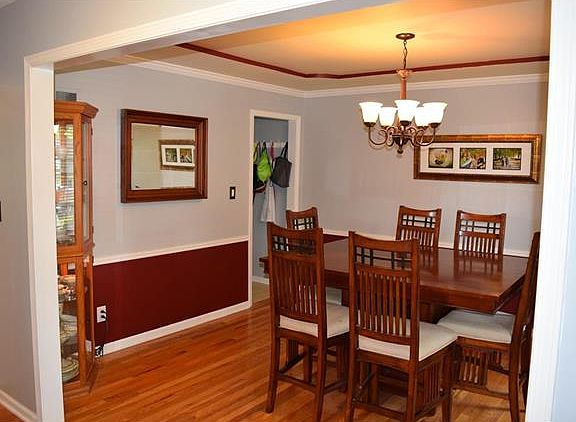5th image of 3908 NE Clearbrook Dr