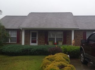 1083 Berry Trail Dr, Sevierville, TN 37862