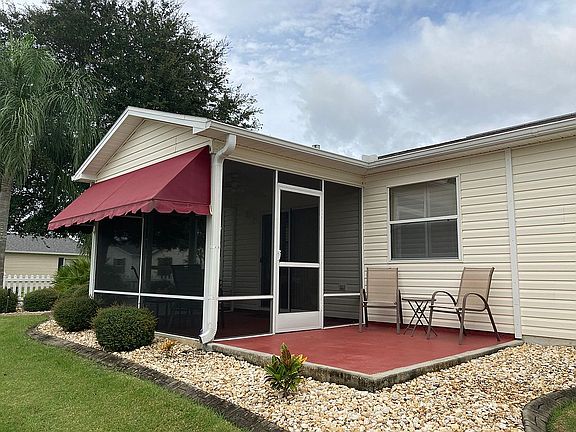 3rd image of 398 Meggett Way