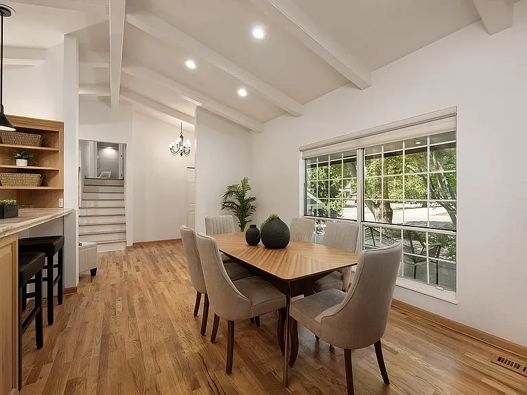 3242 Grovewood Dr — Photo 8