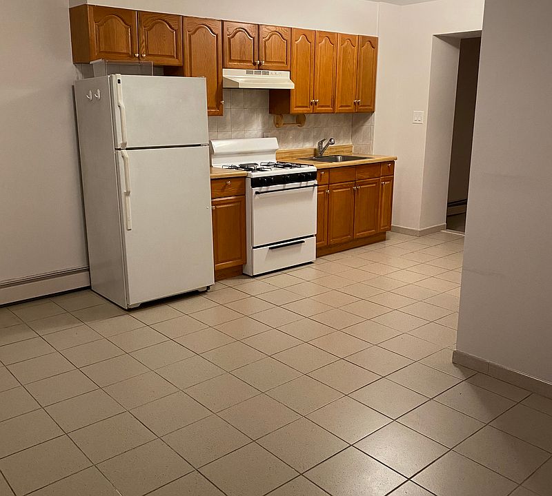1st image of 447 Union St #1