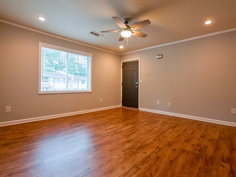 2145 Bolton RD NW — Photo 13
