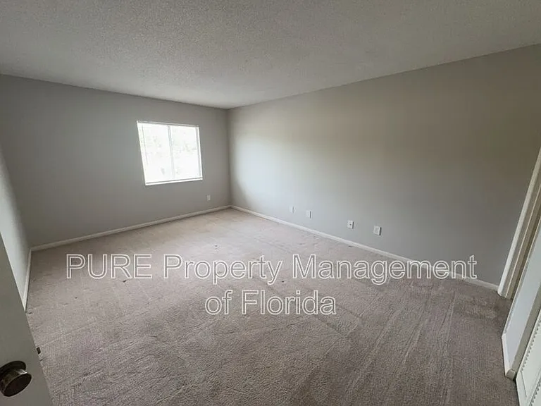 549 Fairways Dr #B — Photo 21