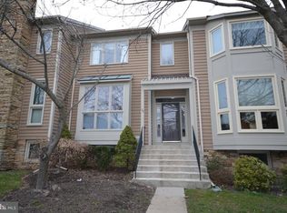 38 Taverngreen Ct, Baltimore, MD 21209