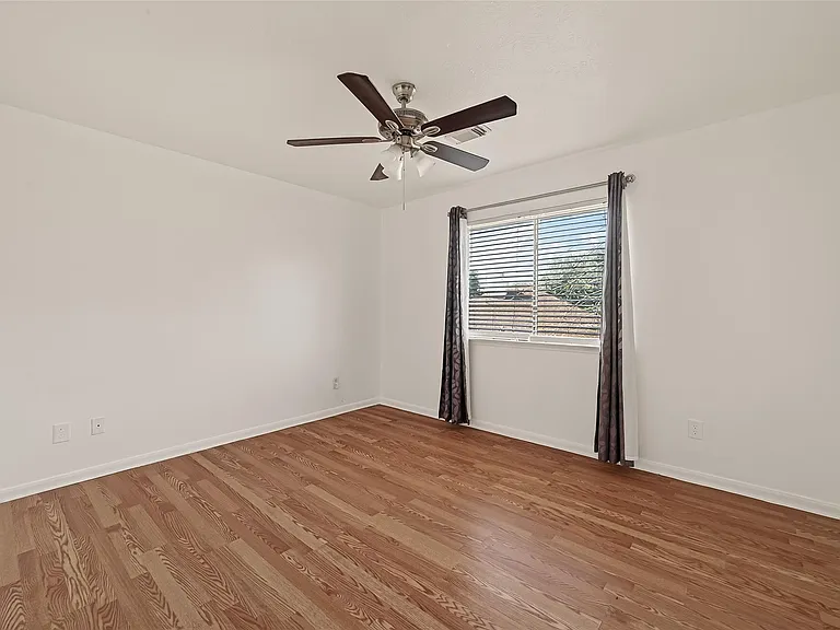 16315 April Ridge Dr — Photo 24