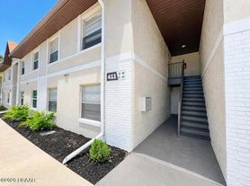 411 Banana Cay Dr, South Daytona, FL