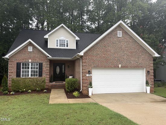 1209 Waterford Green Dr, Apex, NC 27502
