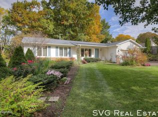 2241 Skyline Dr NW, Grand Rapids, MI 49504