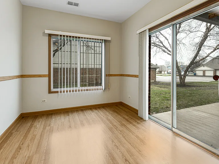 1665 Commodore Ct #7 — Photo 11
