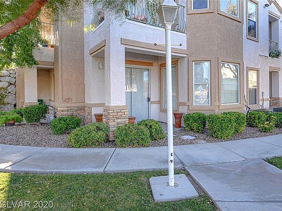 5th image of 221 Big Horn Dr Unit 4
