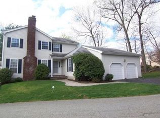 8 Pueblo Cir, Wayne, NJ 07470