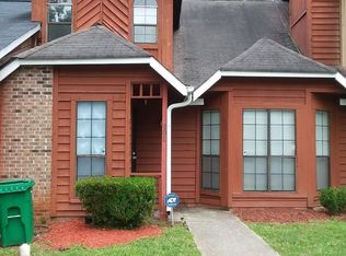 808 Heritage Oaks Dr, Stone Mountain, GA 30088