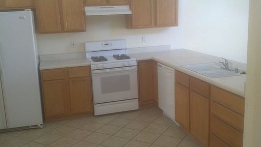 3rd image of 2115 Foxtail Pine Dr