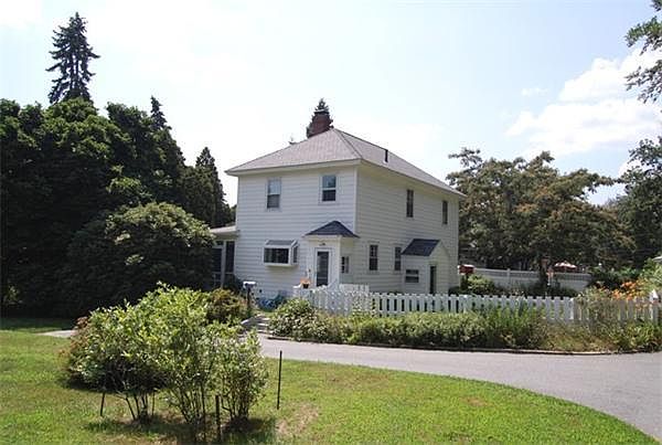 2nd image of 228 Great Rd