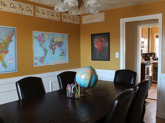 Formal Dining-Bedroom