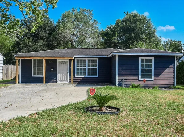 5215 Myrtlewood St, Houston, TX 77033