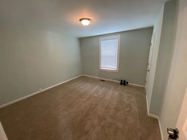 1104 Chester St — Photo 16